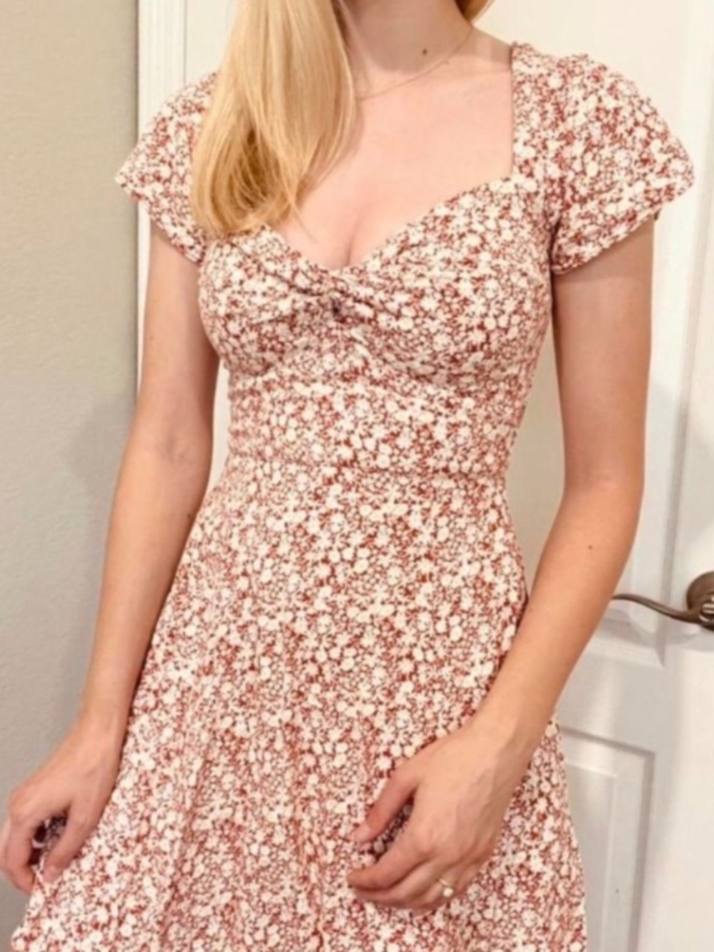 Abercrombie Knot Front Ditsy Floral Mini Dress in Rust Red